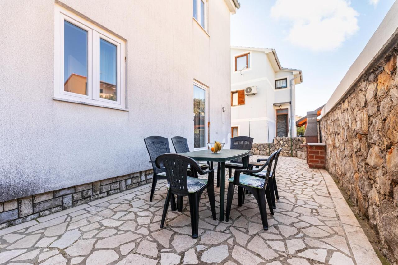 Apartments Aisa* Countryside Holiday Just 500M From The Beach! Krk Town Exterior photo